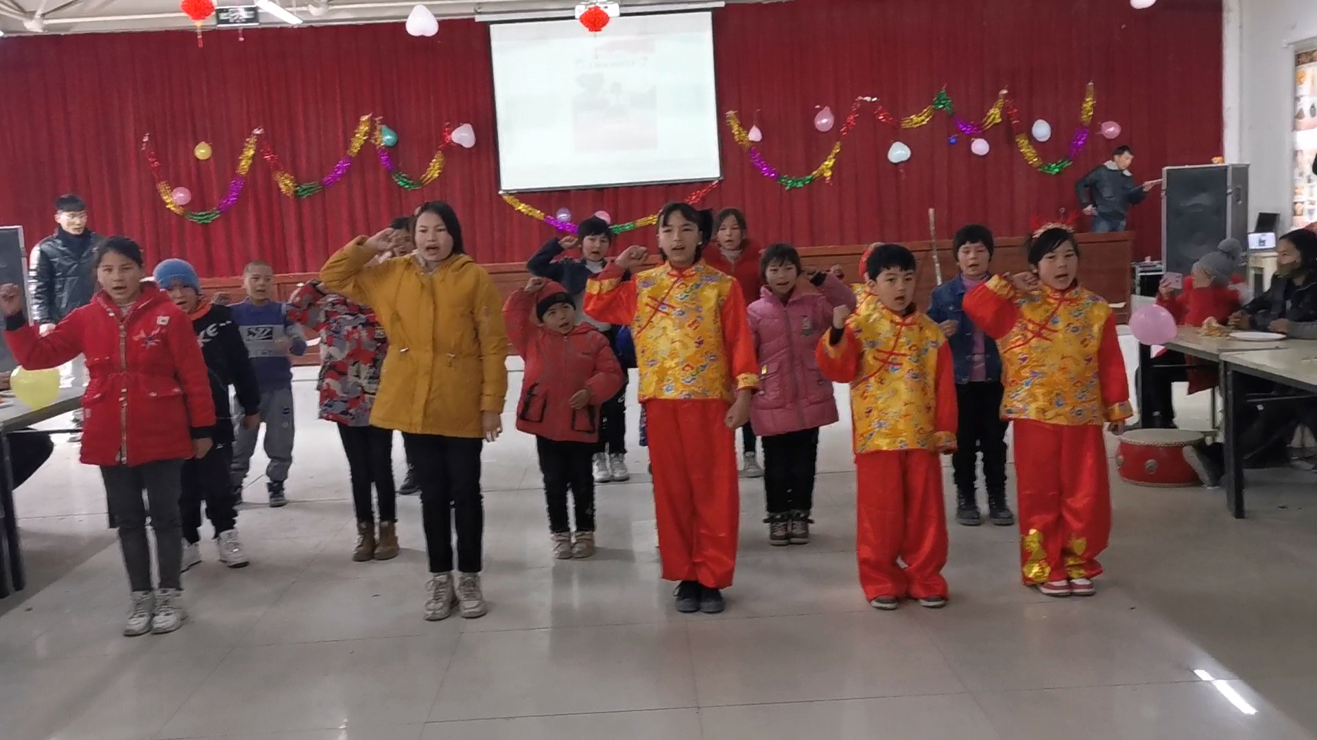 村干部新年祝福語_祝福村干部的祝福語_祝福村干部經典語言