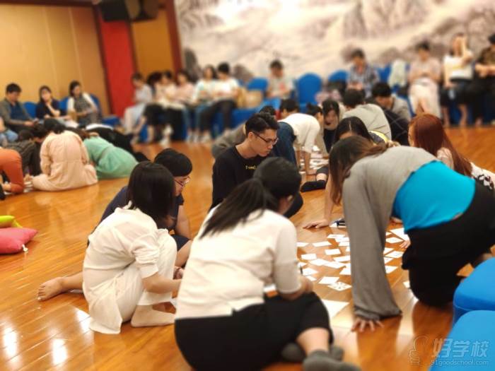 北京家庭教育指導(dǎo)師報(bào)名官網(wǎng)_家庭教育指導(dǎo)師培訓(xùn)費(fèi)多少錢_家庭教育指導(dǎo)師培訓(xùn)機(jī)構(gòu) 北京