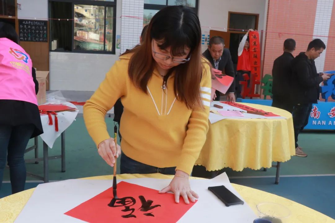 對聯的聯怎么寫_對聯的聯該怎么寫_對聯寫對聯